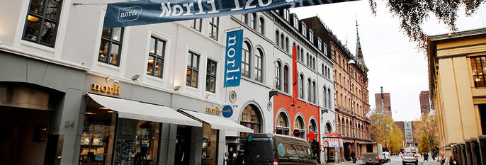 ÅPENT: Regjeringen vil at folk skal kunne handle i butikkene på søndager.